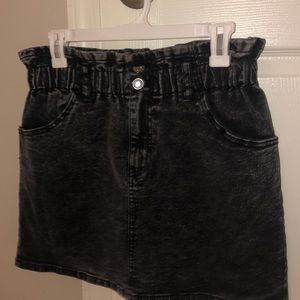 Black, paper bag waist skirt